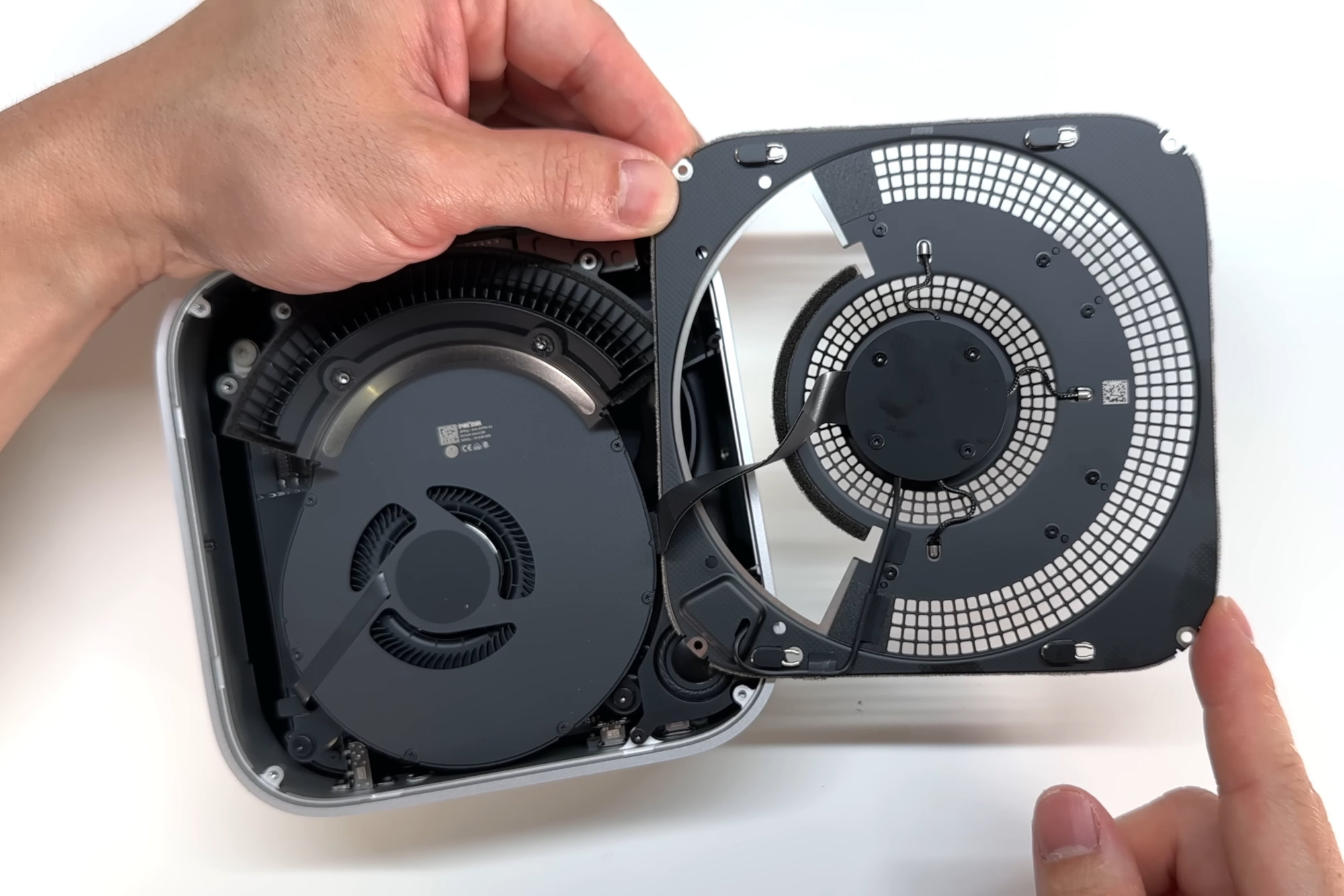 Mac mini 2024 gets a teardown, has no user upgradeable parts