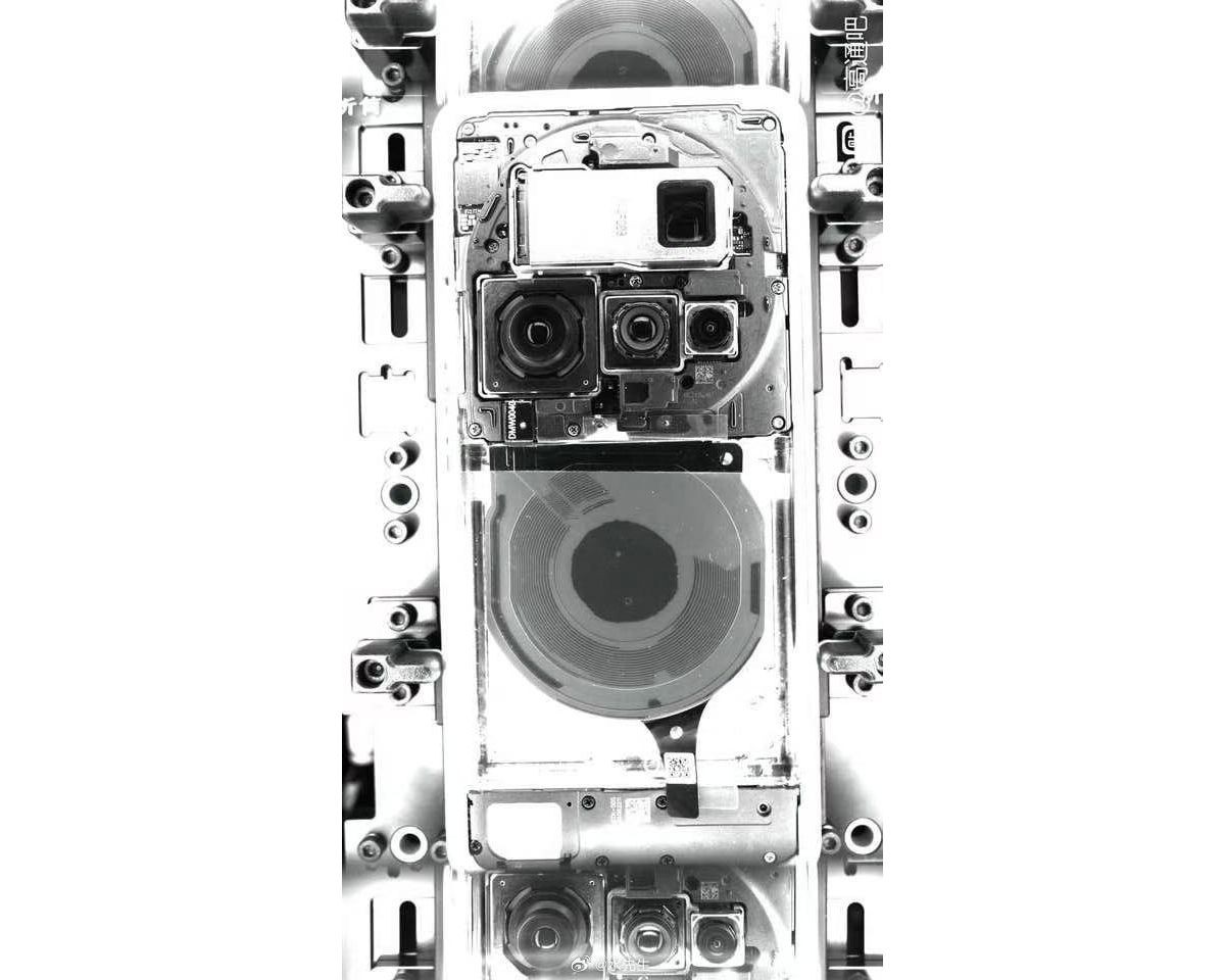 小米 15 Ultra 相機排列疑似在洩露圖片中曝光