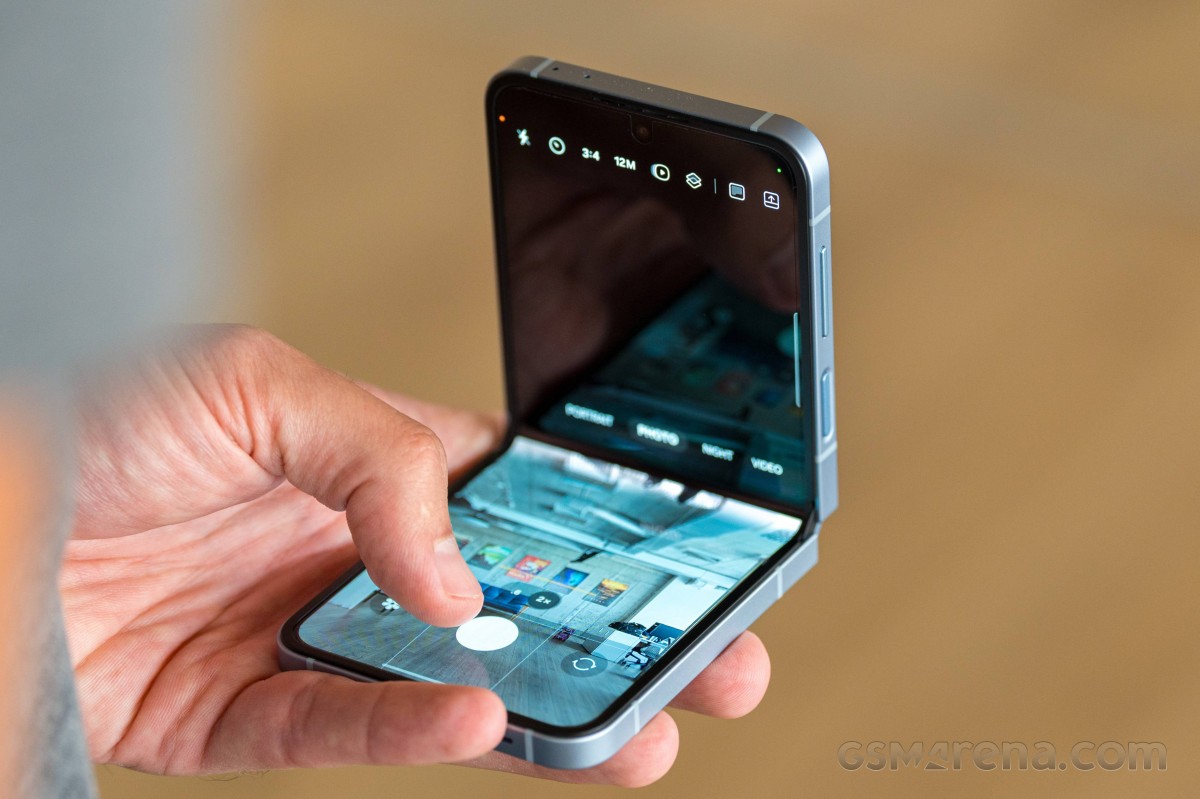 Samsung Galaxy Z Flip 6