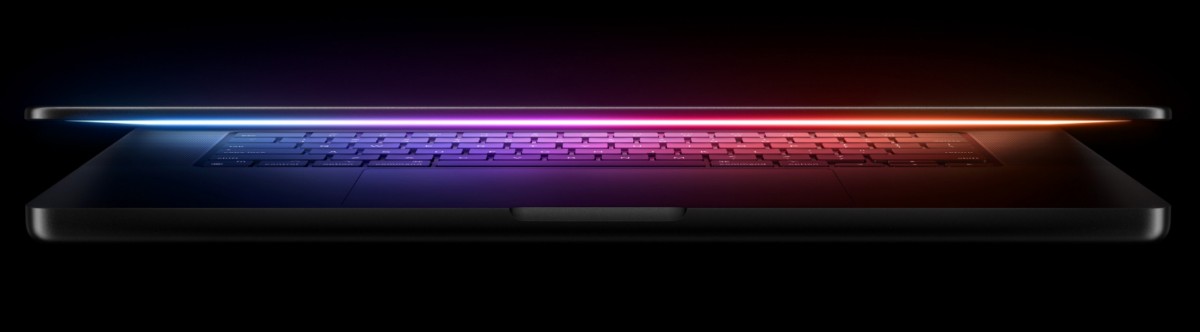 OLED MacBook Pro may show next year, OLED MacBook Air is a distant dream