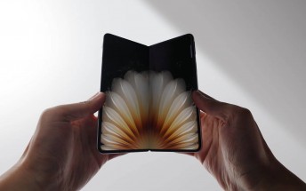 Oppo Find N5 promo videos show off the phone's advanced features and construction