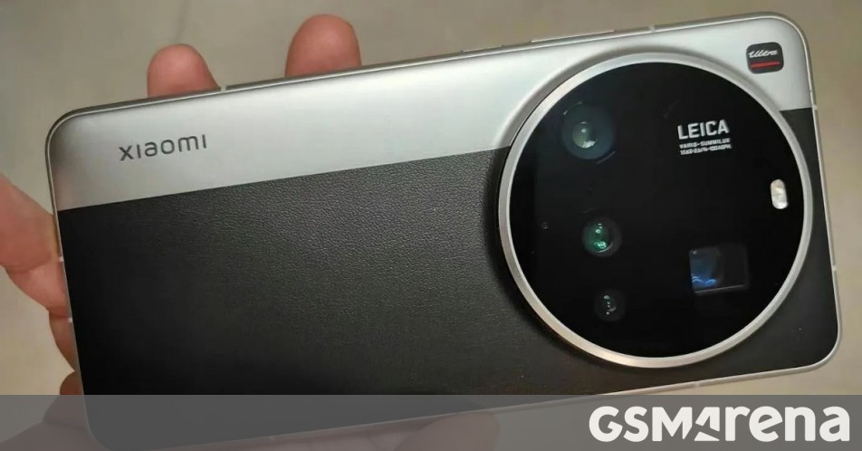 New Xiaomi 15 Ultra live image reveals Leica-inspired design