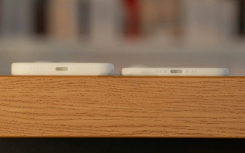New image shows how slim the Apple iPhone 17 Air is compared to the iPhone 17 Pro