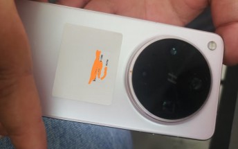 Oppo Find X8 Ultra emerges in leaked image 
