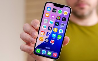 CR: Apple ruled Q1 smartphone shipments for the first time ever