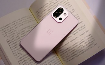 OnePlus 13T live photos appear online
