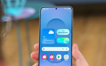 Samsung Galaxy S25 Edge selfie camera revealed