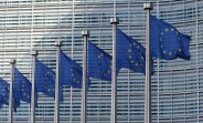 Smartphone market in Europe slips 2%, premium phones on the rise