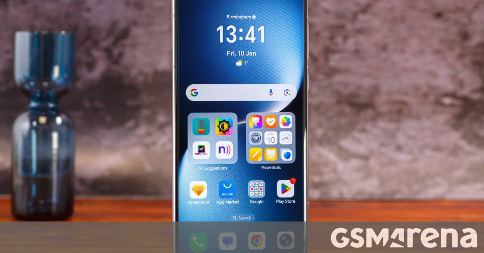 Honor Magic8 series to include a Mini