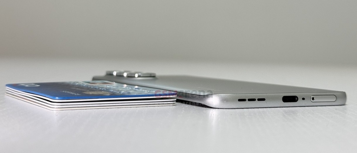 Infinix Hot 60 Pro+ vs Galaxy S25 Edge: Slimmest Phones of 2025 Compared 3 Exclusive: Here are some more images showing the Infinix Hot 60 Pro+'s sub-6mm design