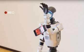 Meizu uses a robot to do the drop tests of the Meizu Note 16 Pro