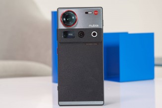 The nubia Z70S Ultra has a familiar design