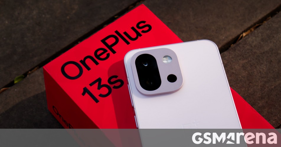 OnePlus 13s in for review