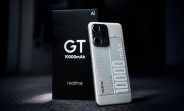 realme_shows_off_prototype_phone_with_10000mah_battery_and_320w_charging