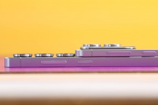 Samsung Galaxy S25 Edge apilado contra el S25 Ultra