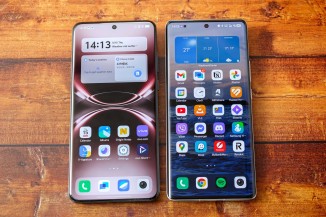 The vivo X200 Ultra next to its predecessor