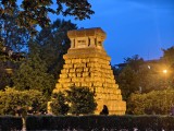 Zooms at night: vivo X100 Ultra - f/2.7, ISO 5666, 1/14s - vivo X200 Ultra vs. X100 Ultra camera battle