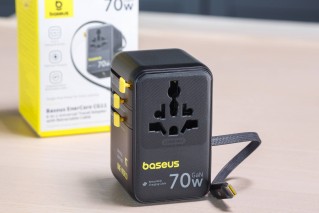 Enercore 6-in-1 universal travel adapter