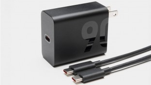 Alpha F-51F features a 5,000mAh battery with 90W charging