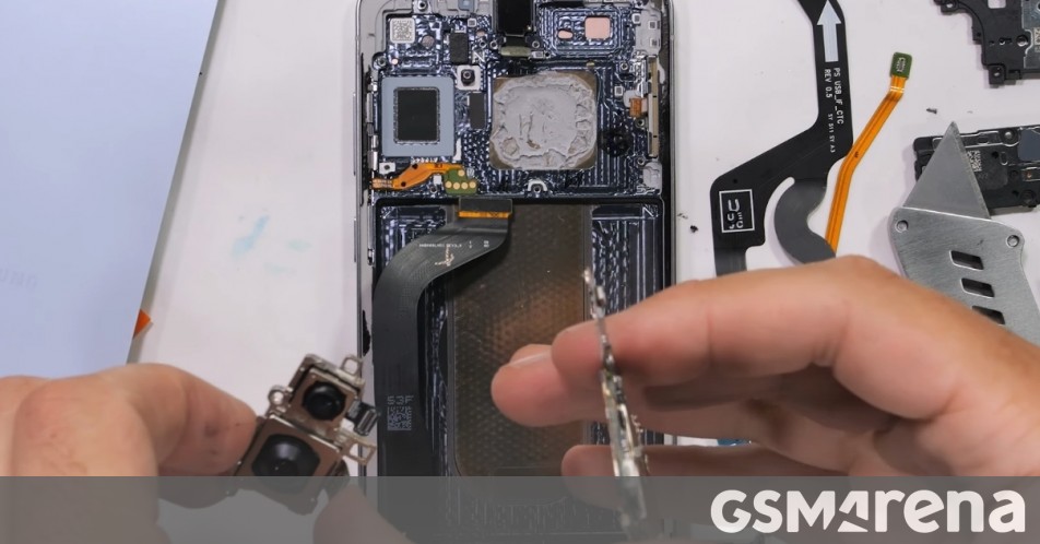 Samsung Galaxy S25 Edge teardown video reveals all