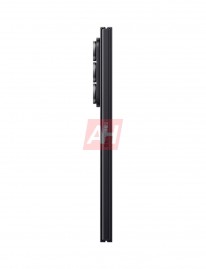 Galaxy Z Fold7 in Jet Black