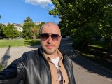 Selfies: Pixel 9 (f/2.2, ISO 51, 1/2083s)