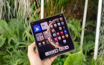 Honor Magic V5 hands-on photos surface along with key specs