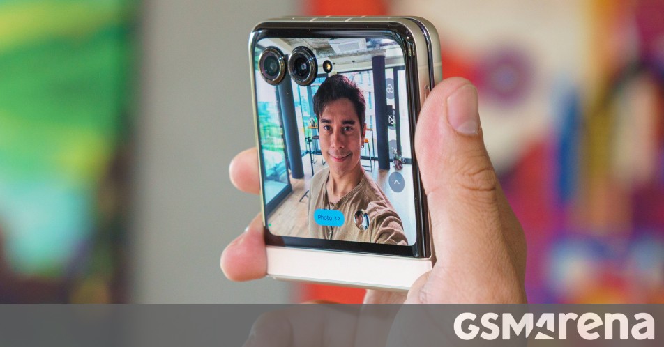 Our Motorola Razr 2025/ Razr60 video review is out