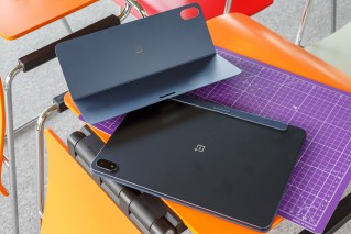OnePlus Pad 3 and its Smart Keyboard