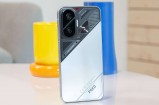 Poco F7 in Silver