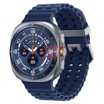 Samsung Galaxy Watch8 (left), Watch8 Classic (center), and Watch Ultra 2025 (right)