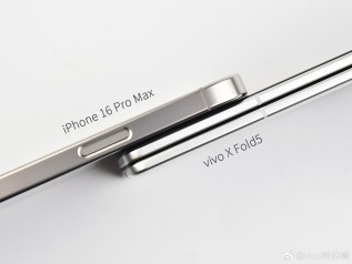 vivo X Fold5 folded