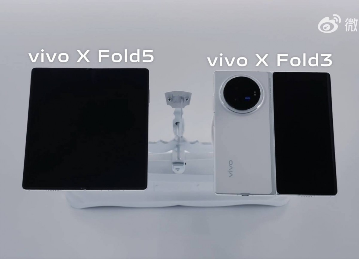 https://fdn.gsmarena.com/imgroot/news/25/06/vivo-x-fold5-weight-video/popup/-1200x1200m/gsmarena_002.jpg