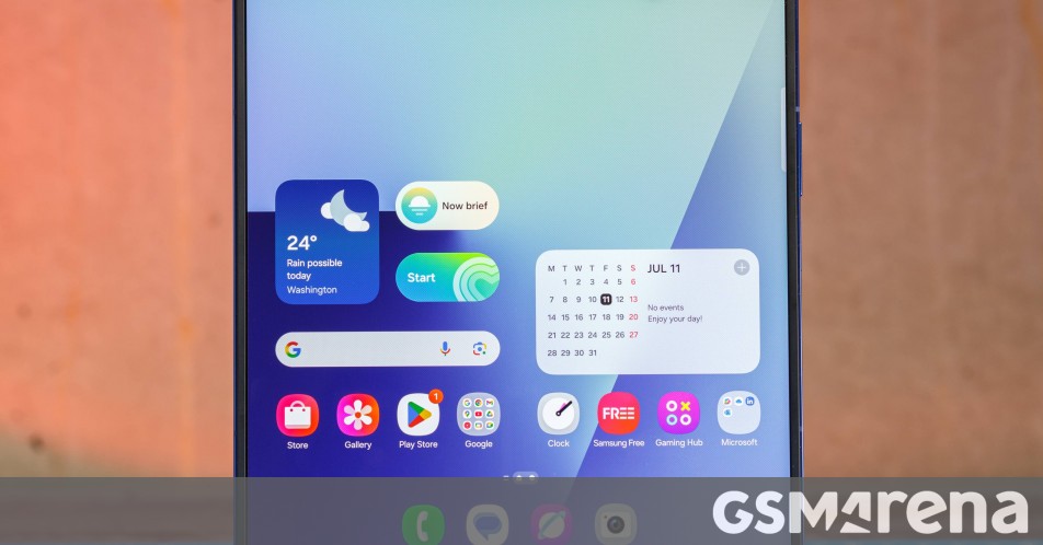 Samsung Galaxy Z Fold8 to have a smaller display crease