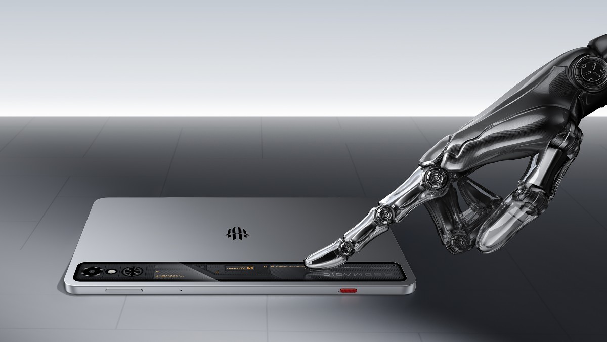 Get the REDMAGIC Astra gaming tablet a day early with this Early Bird voucher