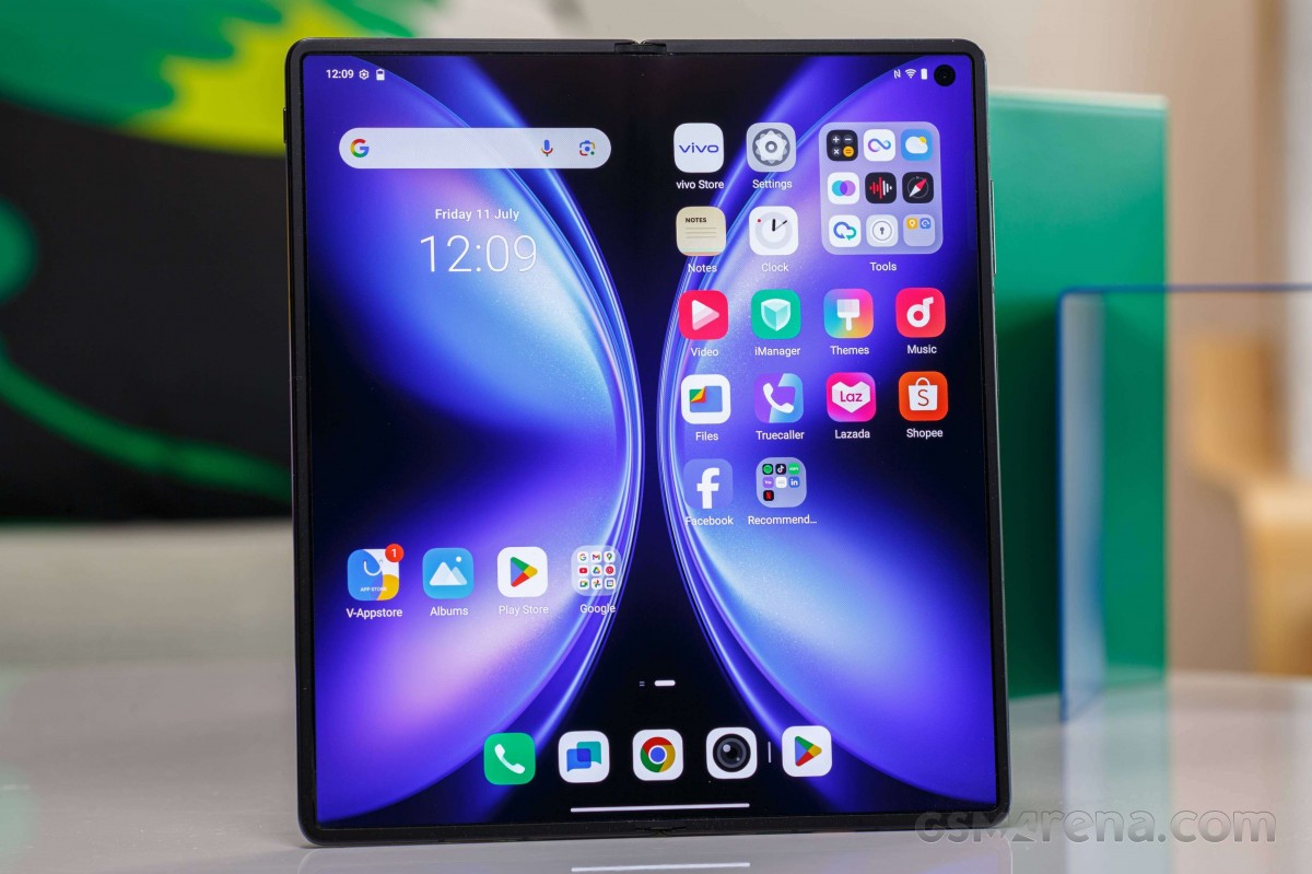 vivo X Fold5 in for review