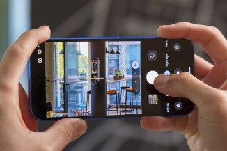 Google Pixel 10 has a zoom camera
