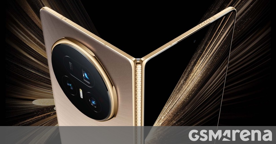 Honor Magic V5 is coming to the UK on August 28