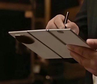 Huawei Mate XTs