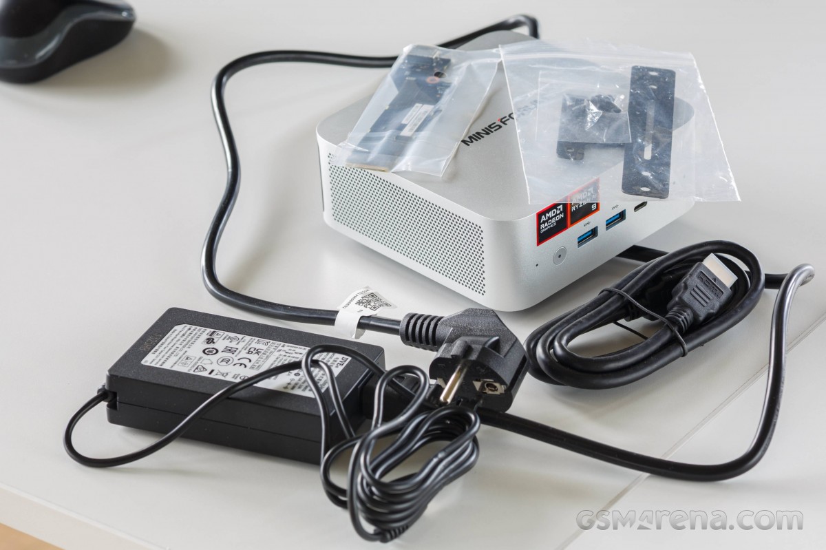 Minisforum AI X1 -S - Ryzen 9 AI Mini PC Review