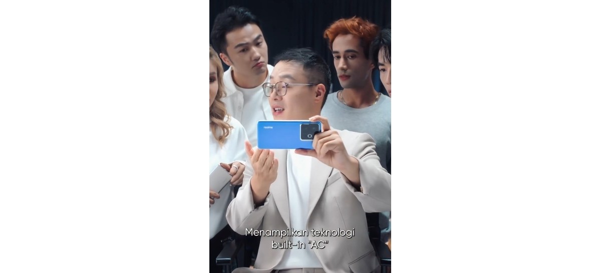 Realme's 10,000 mAh battery phone also has a built-in cooling fan