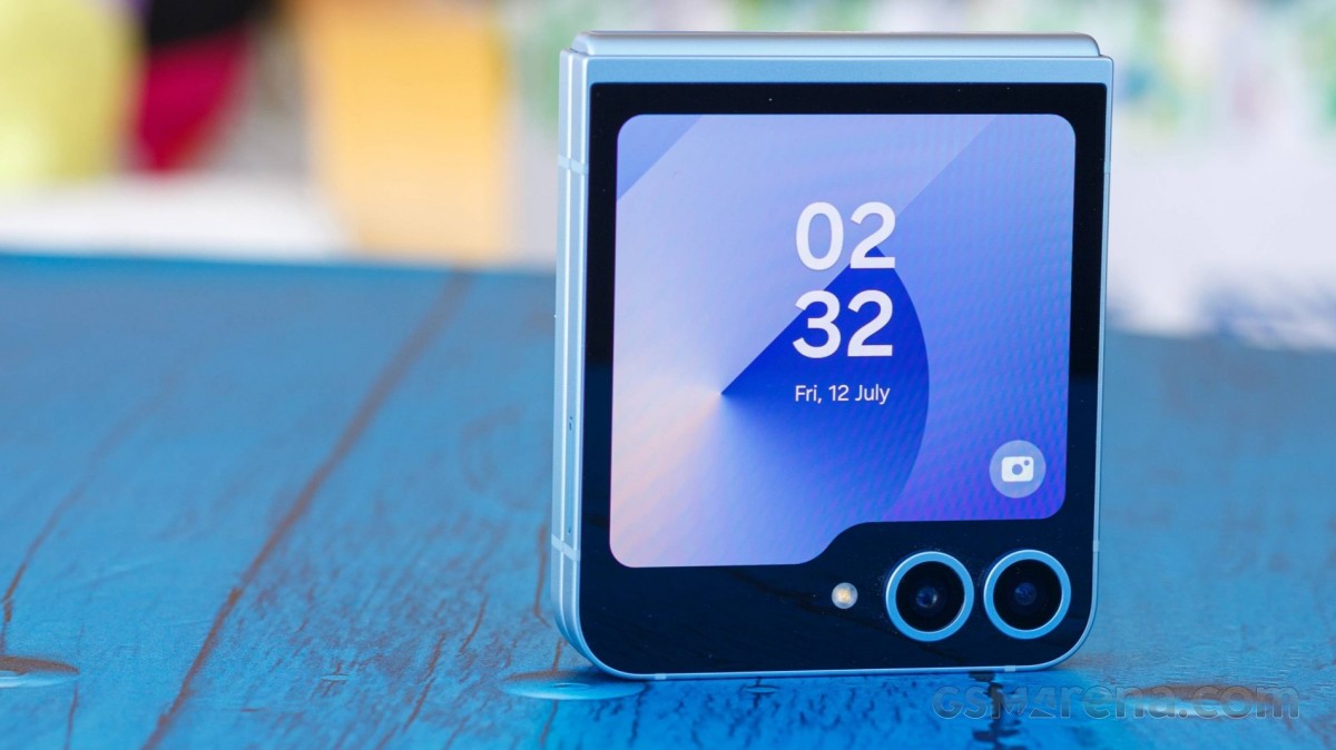 Samsung Galaxy Z Flip6 gets September security patch and a new feature with the latest One UI 8 beta