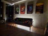 Low-light photo samples, 1x: Galaxy Z Flip7 - f/1.8, ISO 1600, 1/100s - Samsung Galaxy Z Flip7 FE vs. Galaxy Z Flip7 