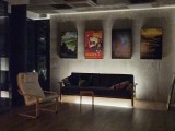 Low-light photo samples, 2x: Galaxy Z Flip7 - f/1.8, ISO 800, 1/50s - Samsung Galaxy Z Flip7 FE vs. Galaxy Z Flip7