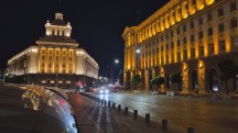 Low-light video samples, Galaxy Z Flip7 FE: 1x - Samsung Galaxy Z Flip7 FE vs. Galaxy Z Flip7