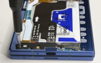 Samsung Galaxy Z Fold7 video teardown reveals poor repairability