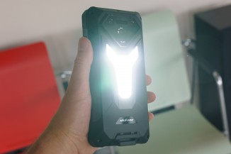 Camping light on the back is very strong