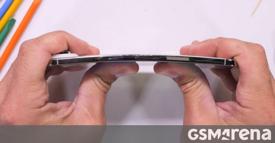 iPhone Air vs. the bend test: can Apple's slender 5.6mm phone survive?
