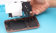 iPhone 17 Pro video teardown released
