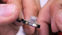 iPhone Air Motherboard and USB-C port